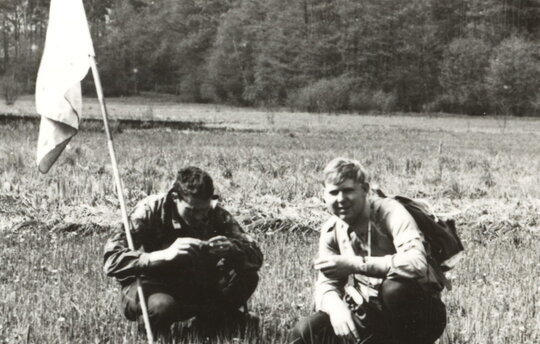 Schon 1960 gemeinsam auf Exkursion - Hannes Knapp und Michael Succow, damals mit dem studentischen Lamarckzirkel (Foto: Archiv M. Succow)