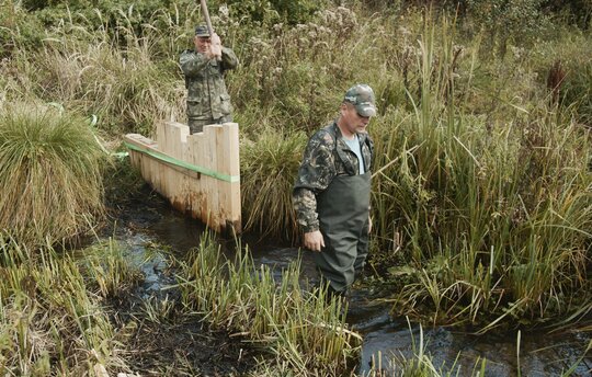 Ecosystem Restoration in Ukraine: Rewetting the Zalivky Bog. Photo: Evgen Tkach, Michael Succow Foundation