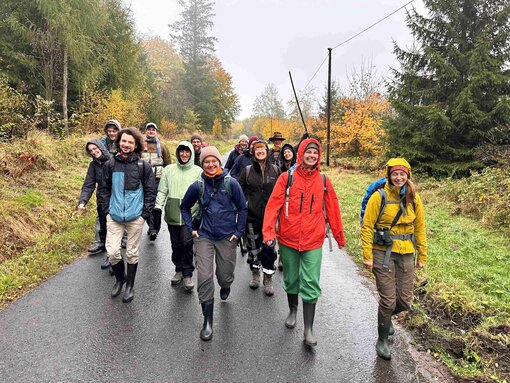 Auf geht's in das Naturschutzgebiet. Foto: B. Brockhaus