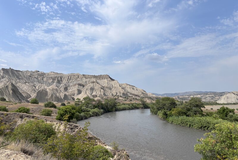 Vashlovani – Badlands and Alazani River. Photo: N. Malazonia / Michael Succow Foundation