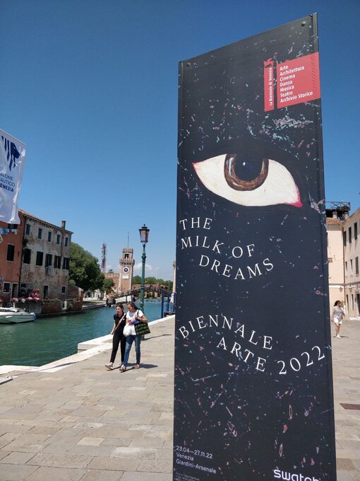 Sichtbar in der Satdt - die 59. Biennale in Venedig (Foto: S. Abel)